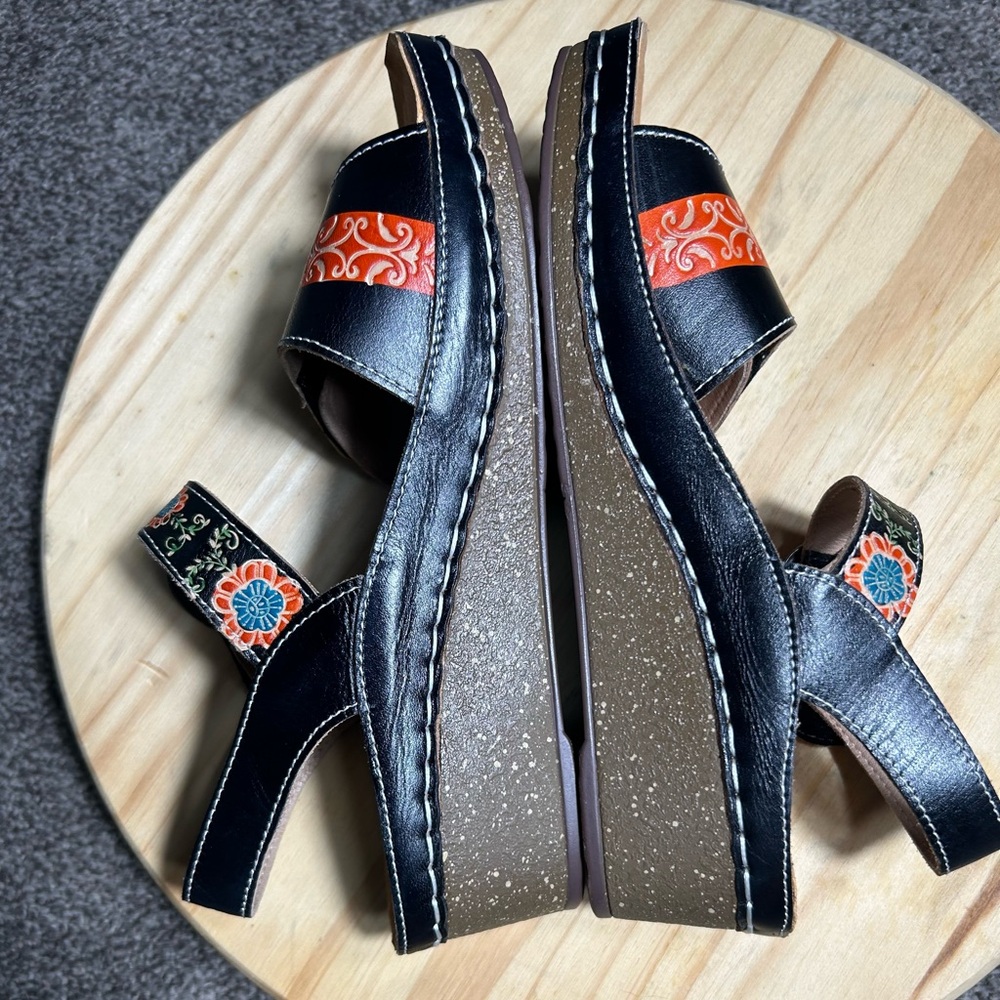 Women's Embroidered Black Multi-Color Wedge Sandals - Picture 4 of 12
